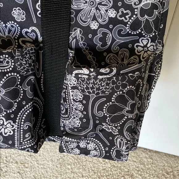 Thirty-one Floral Carry All Tote Black and White Bag - Picture 2 of 6